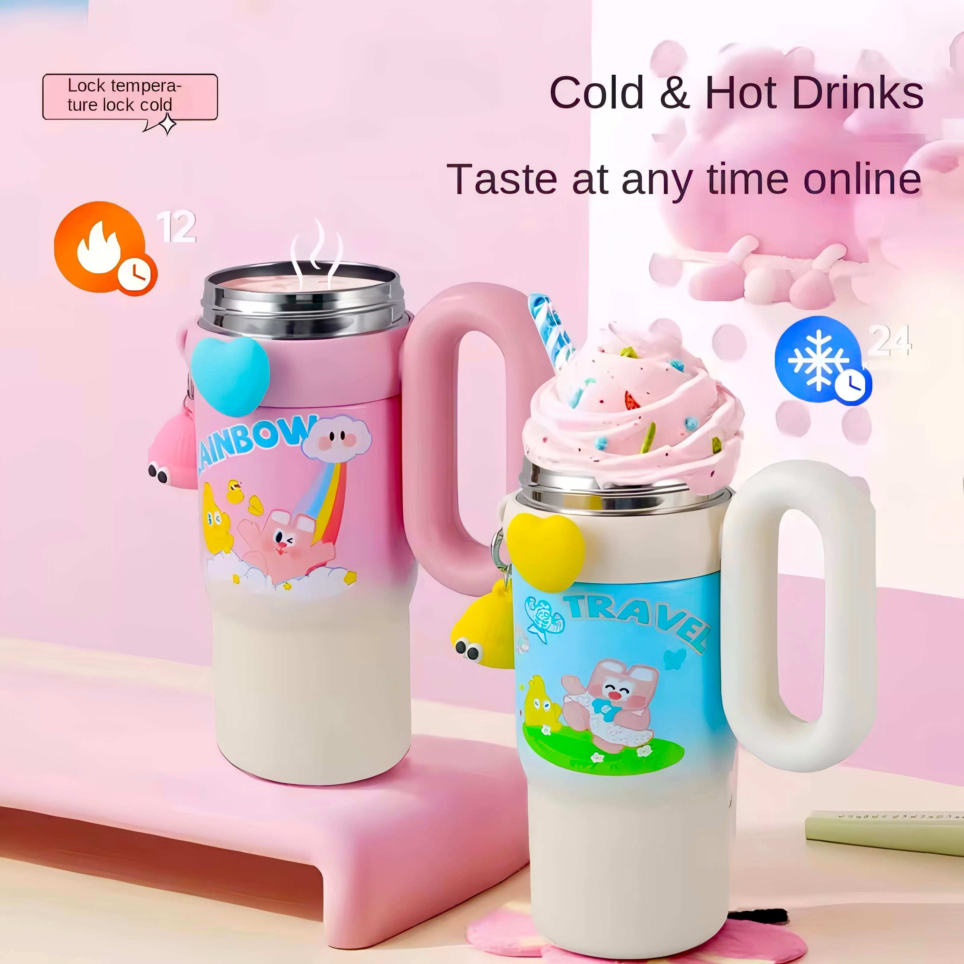 Rainbow Sip Tumbler – 900ML | Cute Kawaii Style with Dual Lids & Handle 🌈🧸💧