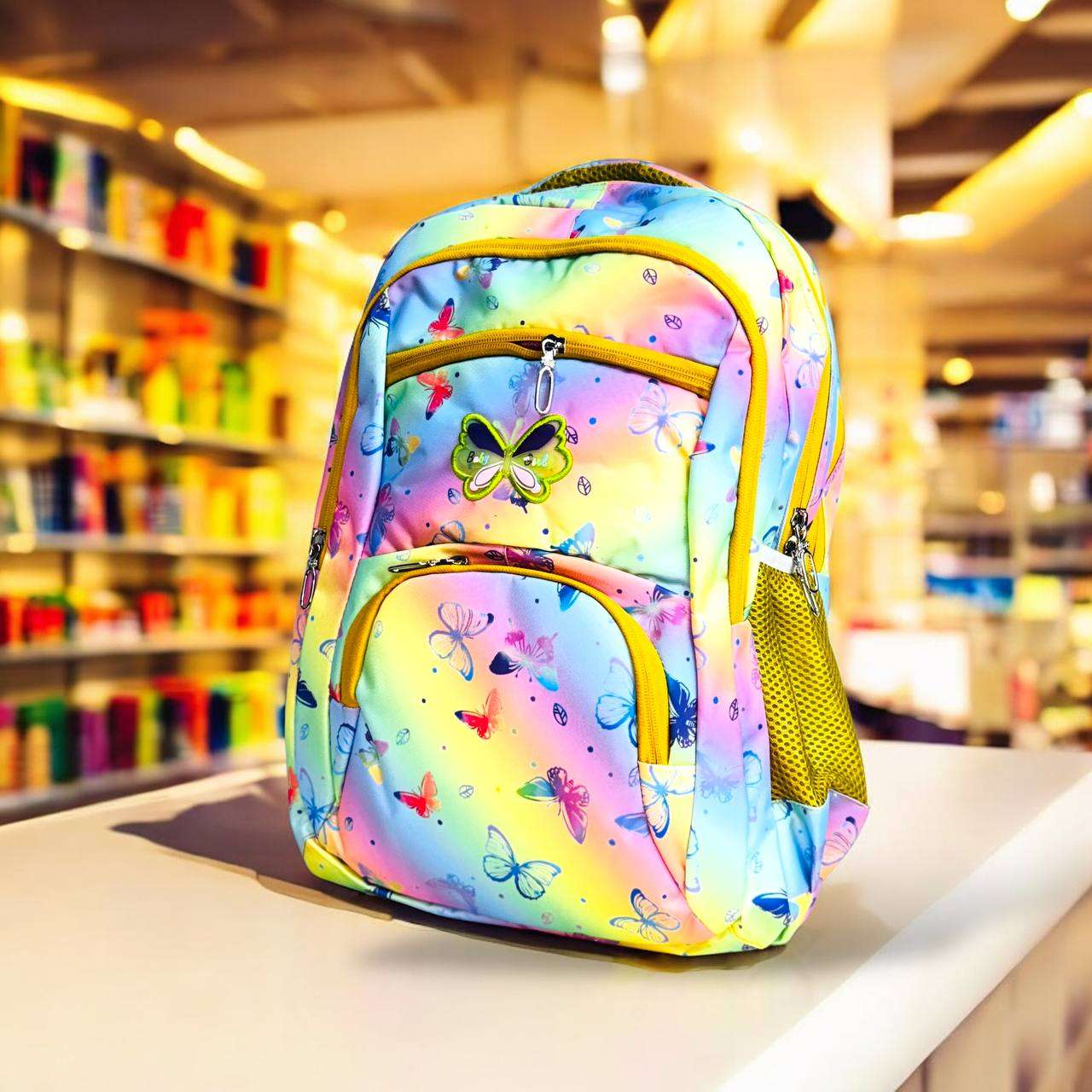 SmartPack 18” Backpack – Stylish & Spacious (With Rain Cover)