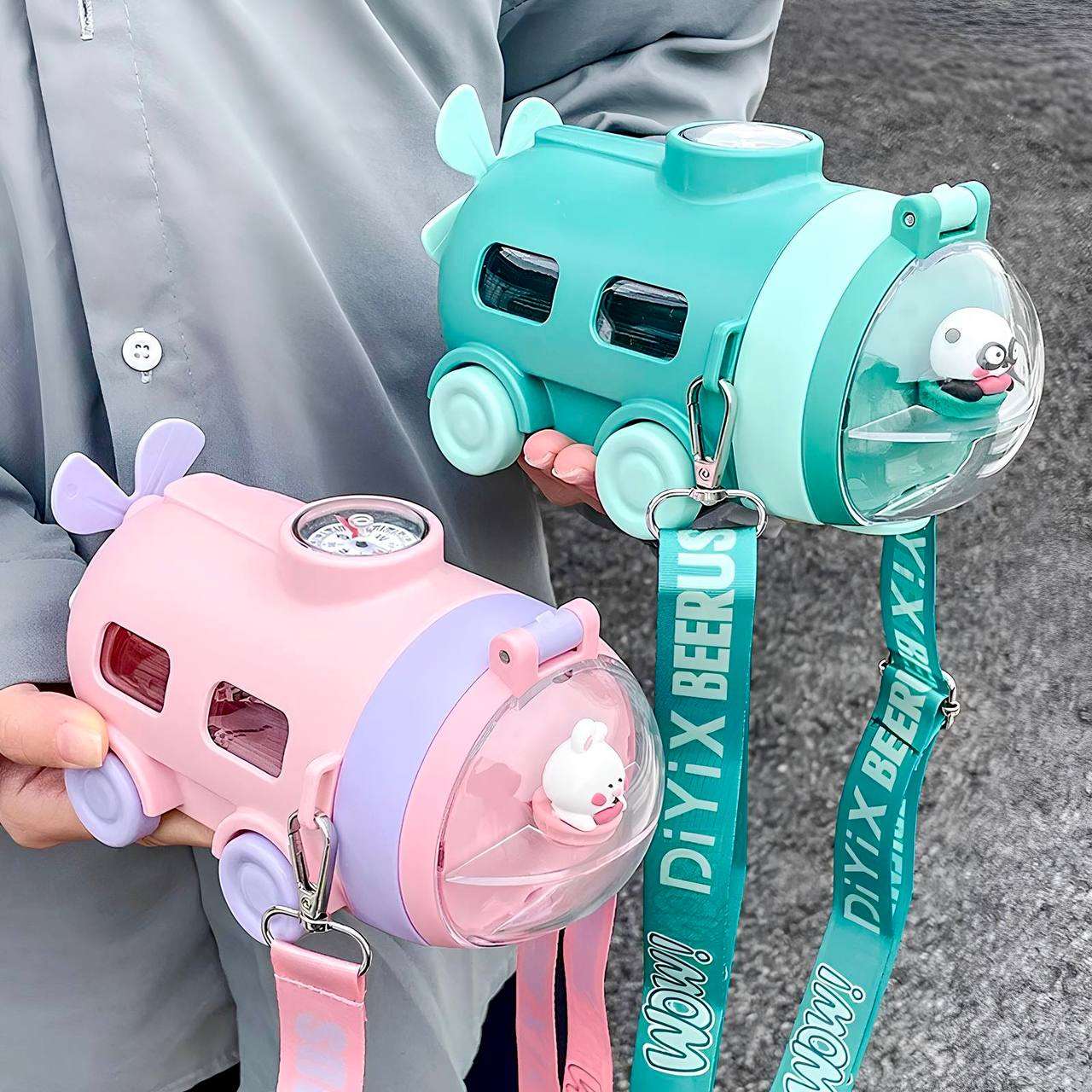 Submarine-Shaped Water Bottle with Built-In Compass 550 ML