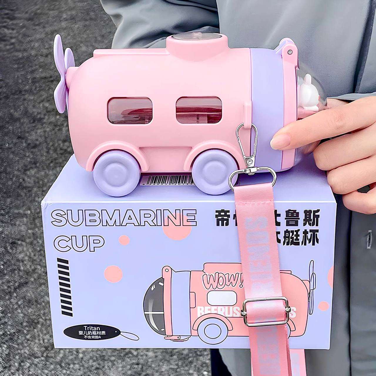 Submarine-Shaped Water Bottle with Built-In Compass 550 ML